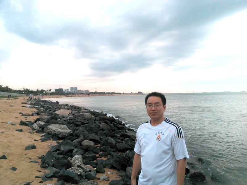 张忠富